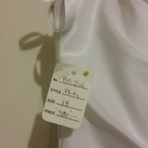 Wedding Dress New Size 14 - Picture 5 of 5